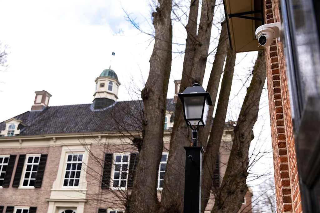 Informatie over terreinbeveiliging door middel van beveiligingscamera's