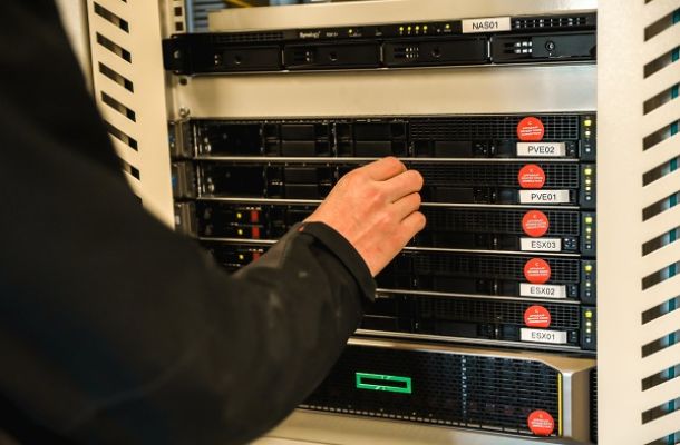 Eigen server of cloud?