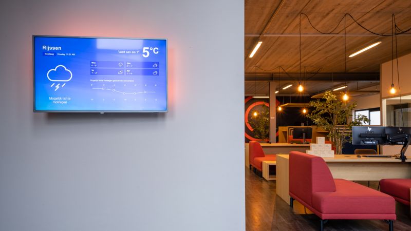 Narrowcasting Connectium