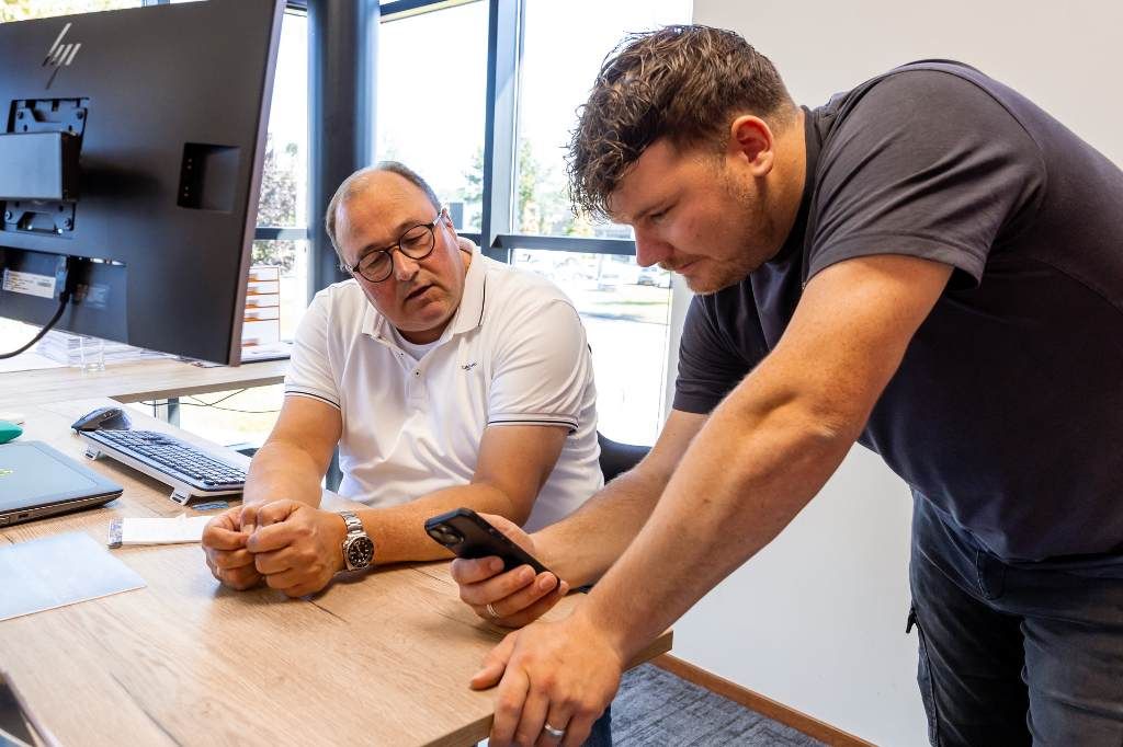 Hulp bij installatie van software camerabeveiliging op telefoon